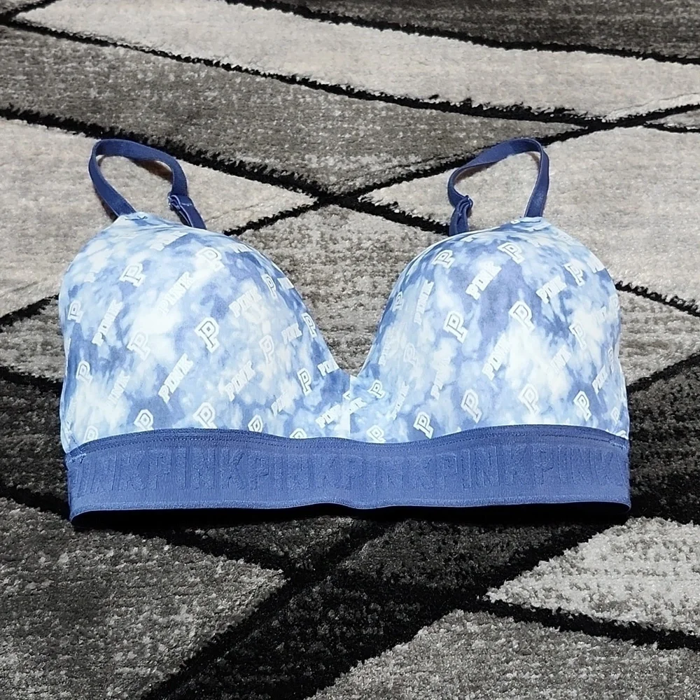 VS PINK WEAR EVERYWHERE BLUE CLOUDS TIE-DYE LIGHTLY LINED WIRELESS BRA 32D
